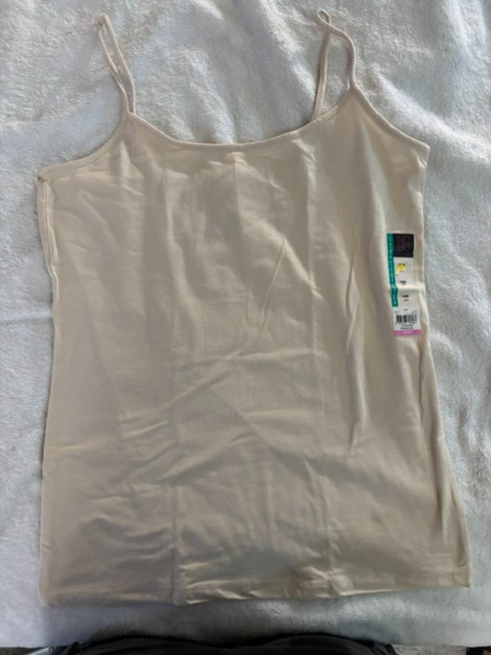 No Boundaries Women's XL (15-17) Spaghetti Straps Tank Top.